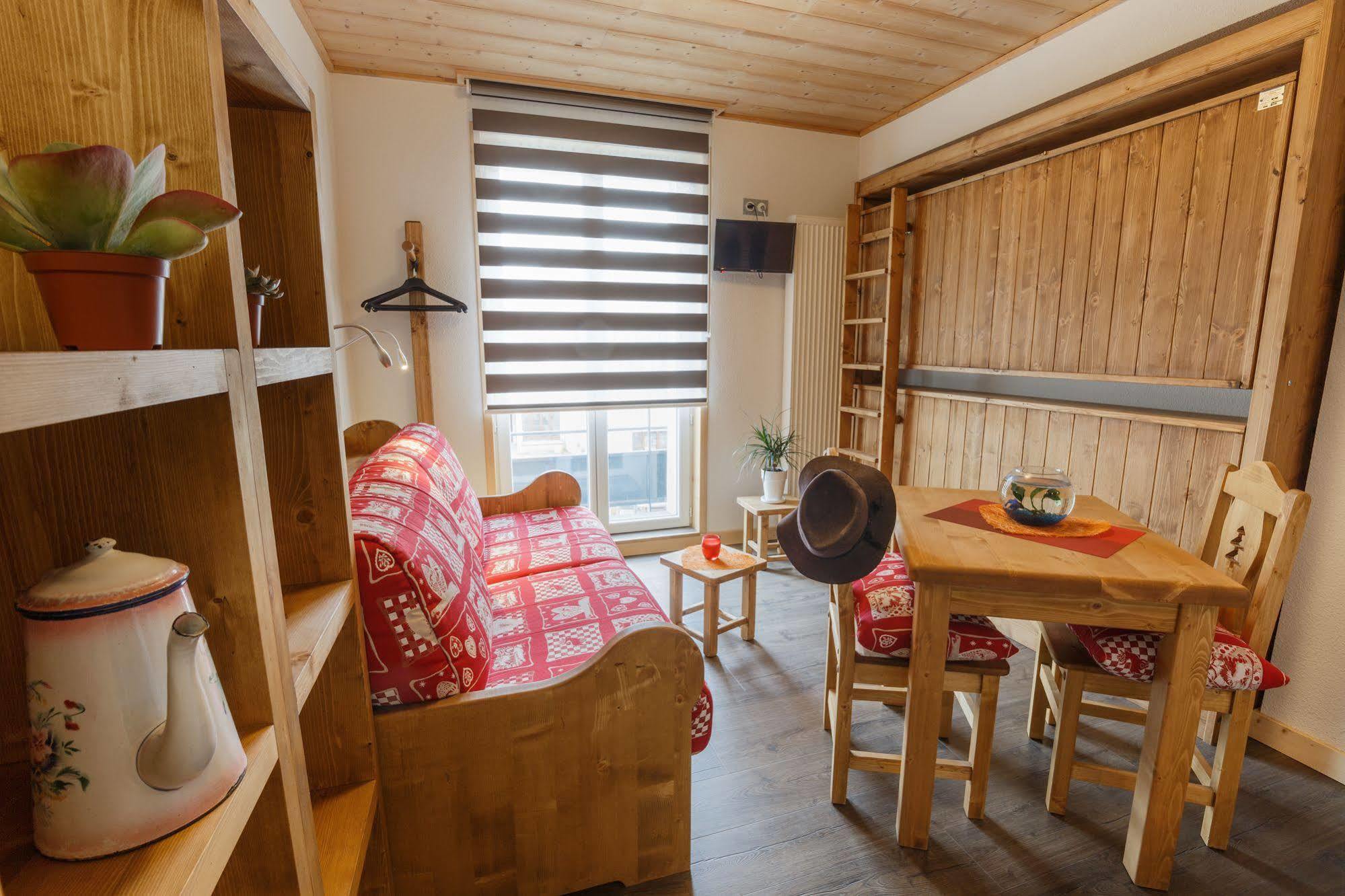 Residence Les Tavaillons Mijoux Luaran gambar