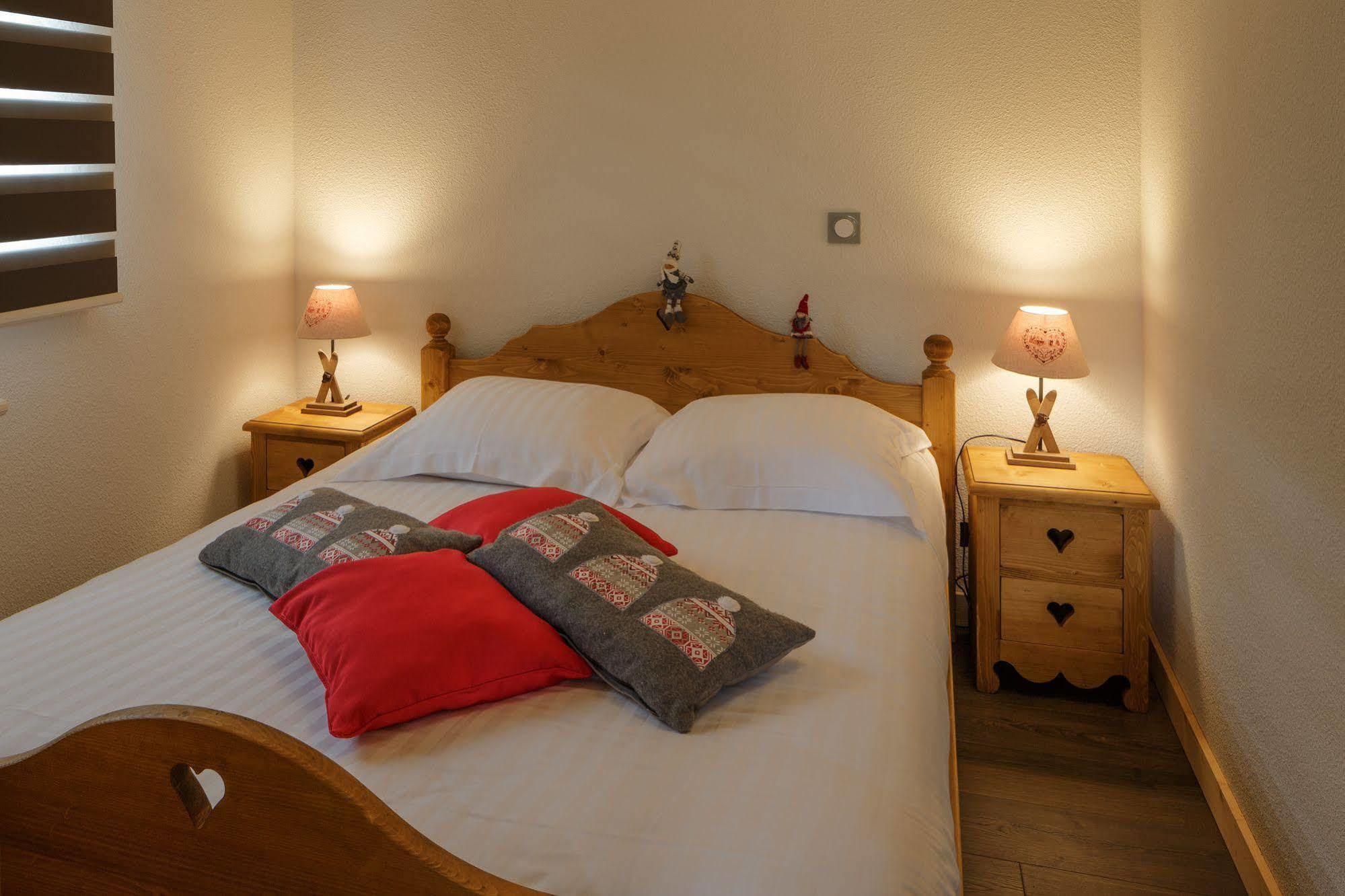 Residence Les Tavaillons Mijoux Luaran gambar