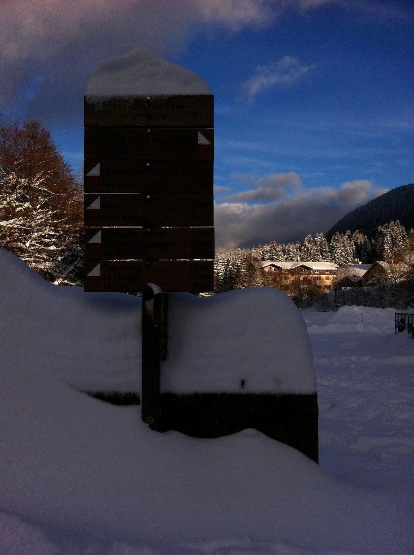 Residence Les Tavaillons Mijoux Luaran gambar